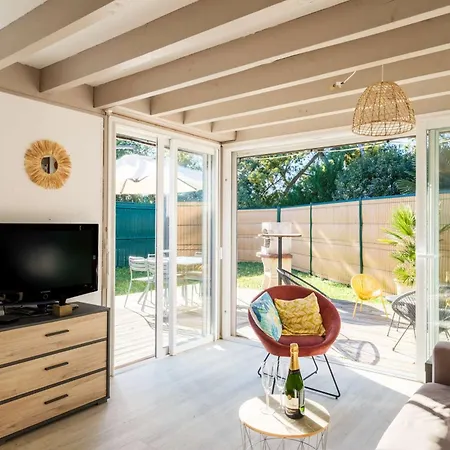 빌라 Maison De A Pour 6 Personnes 비스카로세